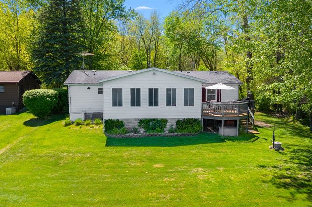 51860 County Road 384, Grand Junction, MI 49056