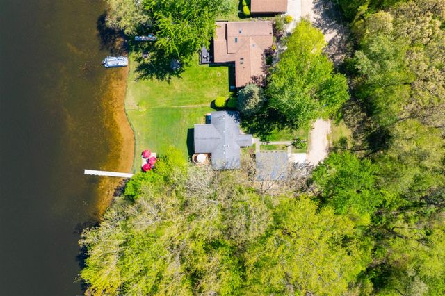51860 County Road 384, Grand Junction, MI 49056