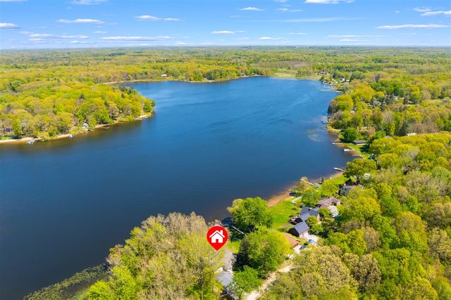 51860 County Road 384, Grand Junction, MI 49056