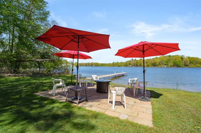 51860 County Road 384, Grand Junction, MI 49056