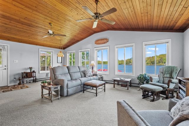 51860 County Road 384, Grand Junction, MI 49056