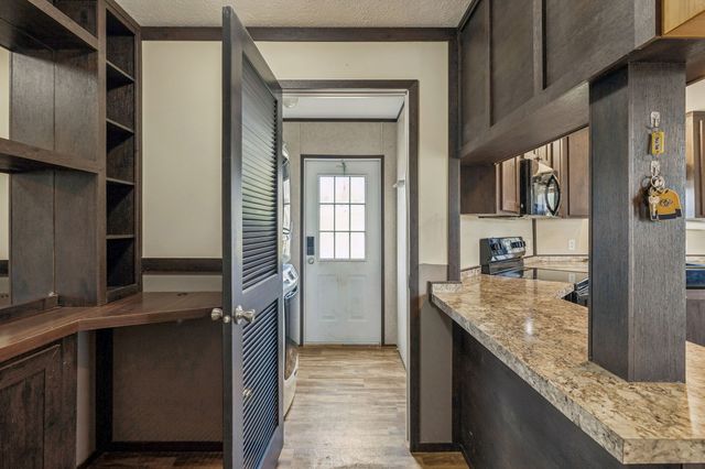 3118 McKibbon Rd, Culleoka, TN 38451