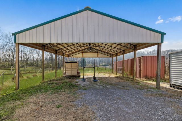 3118 McKibbon Rd, Culleoka, TN 38451