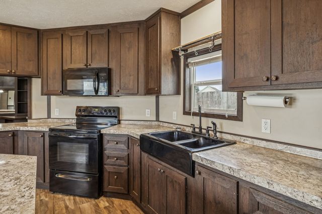 3118 McKibbon Rd, Culleoka, TN 38451