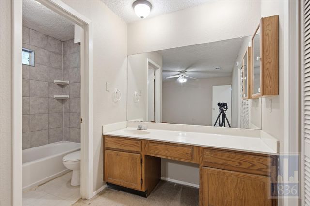9002 Marsh DR, Austin, TX 78748