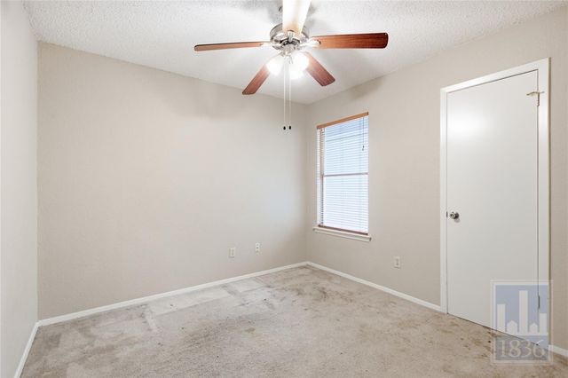 9002 Marsh DR, Austin, TX 78748