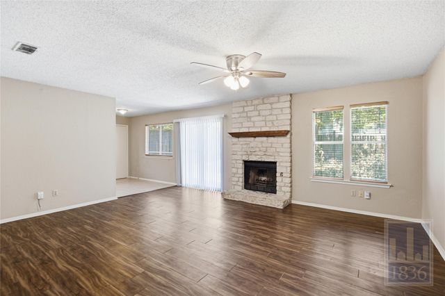 9002 Marsh DR, Austin, TX 78748