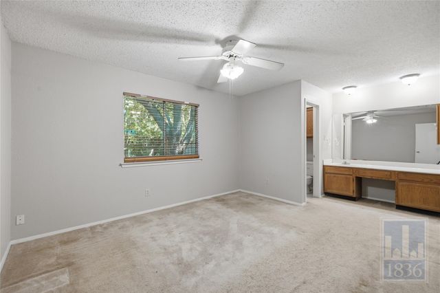 9002 Marsh DR, Austin, TX 78748