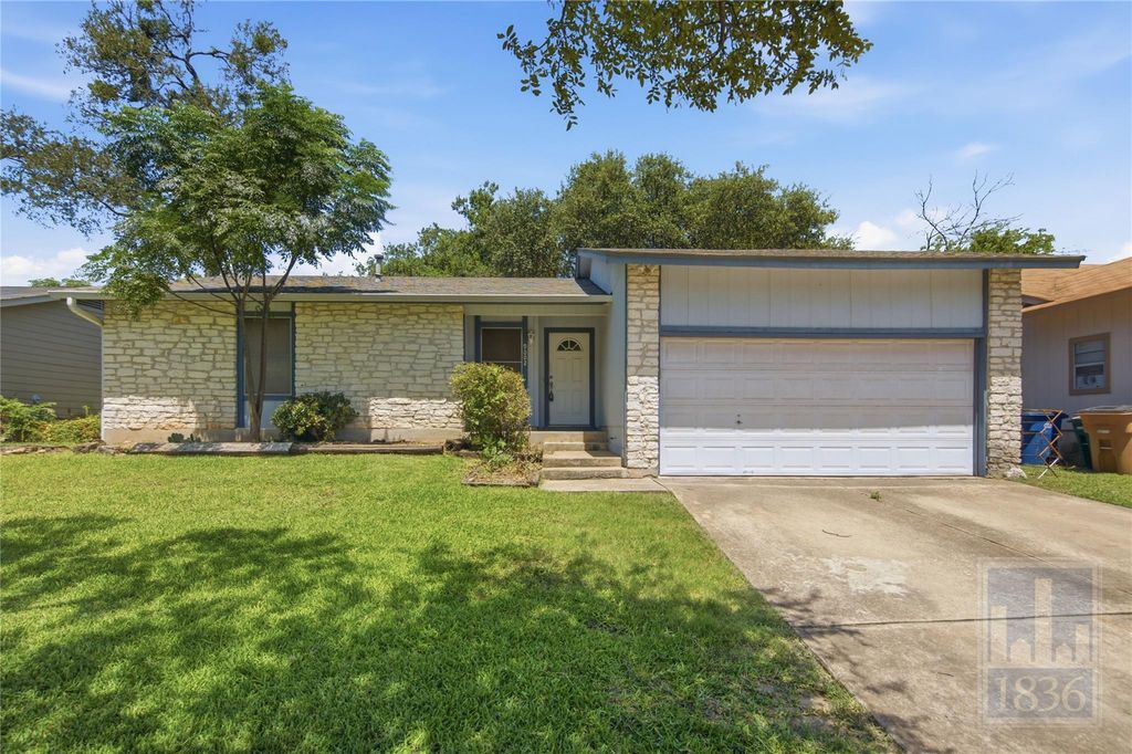 9002 Marsh DR, Austin, TX 78748