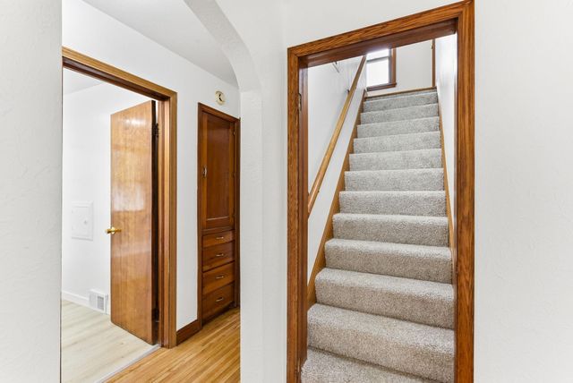 1217 Cook Avenue E, Saint Paul, MN 55106