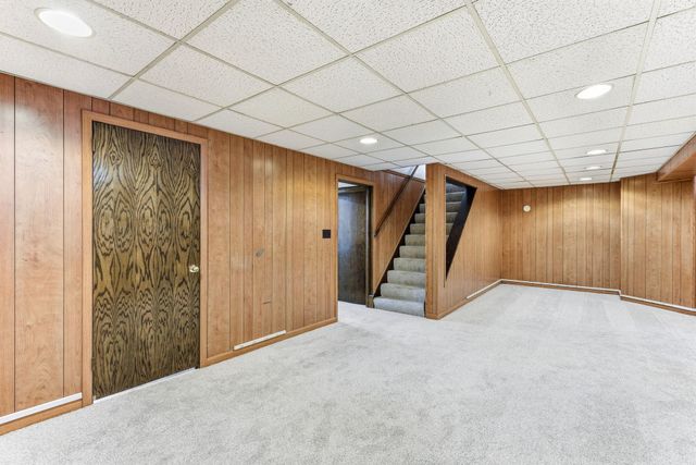 1217 Cook Avenue E, Saint Paul, MN 55106