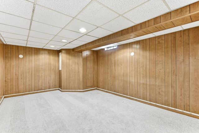 1217 Cook Avenue E, Saint Paul, MN 55106