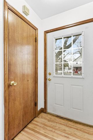 1217 Cook Avenue E, Saint Paul, MN 55106