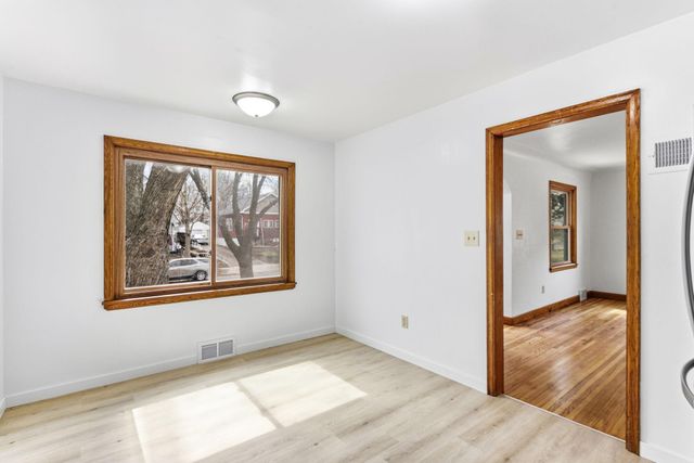 1217 Cook Avenue E, Saint Paul, MN 55106