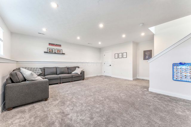 904 Mill Stone Drive, Sunbury, OH 43074