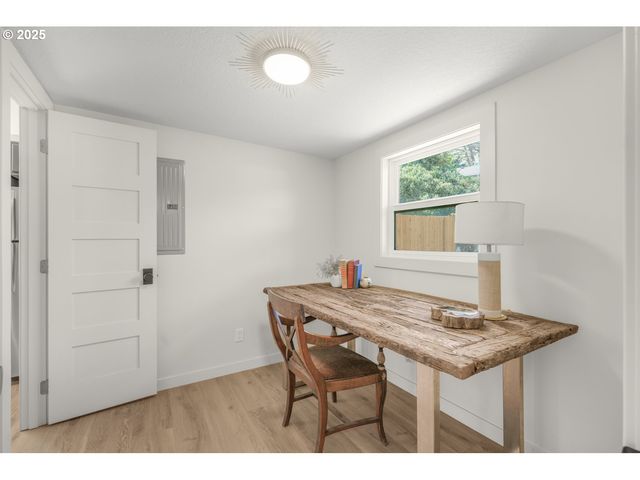 414 PLEASANT Ave, Oregon City, OR 97045