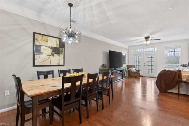 522 Knolls Dr Unit 205, Newport News, VA 23602