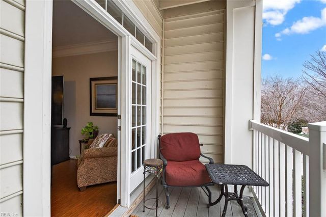 522 Knolls Dr Unit 205, Newport News, VA 23602