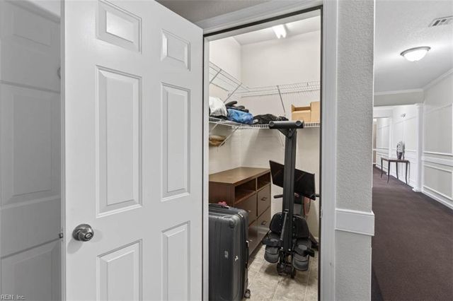 522 Knolls Dr Unit 205, Newport News, VA 23602