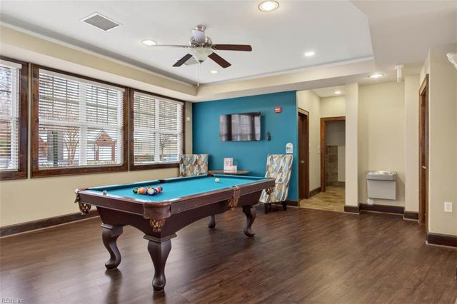 522 Knolls Dr Unit 205, Newport News, VA 23602