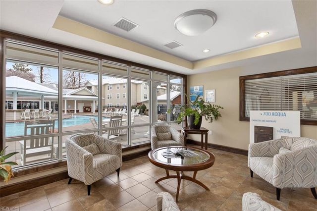 522 Knolls Dr Unit 205, Newport News, VA 23602