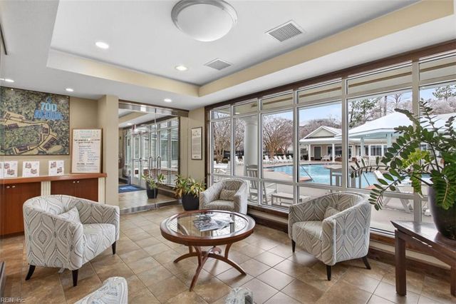 522 Knolls Dr Unit 205, Newport News, VA 23602