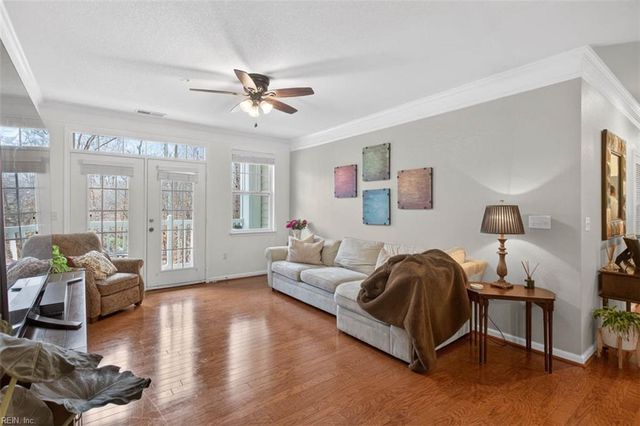 522 Knolls Dr Unit 205, Newport News, VA 23602