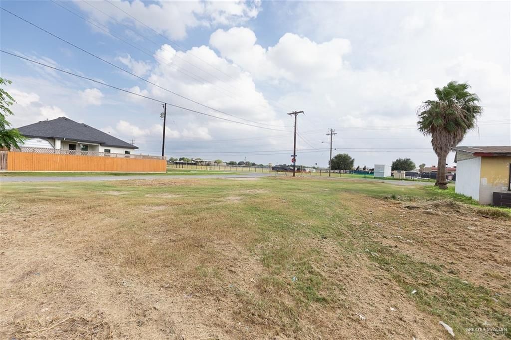 1500 W Sugarcane Drive, Weslaco, TX 78599