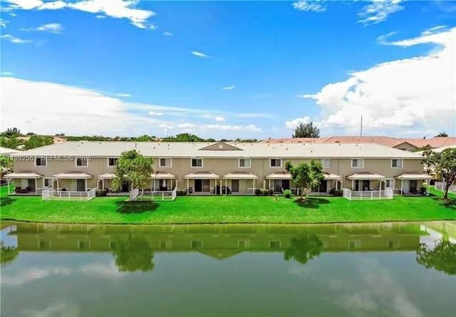 8989 Lancaster St 0, Tamarac, FL 33321