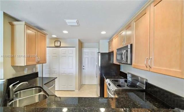 8989 Lancaster St 0, Tamarac, FL 33321