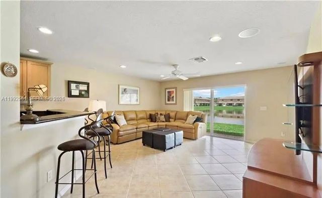 8989 Lancaster St 0, Tamarac, FL 33321