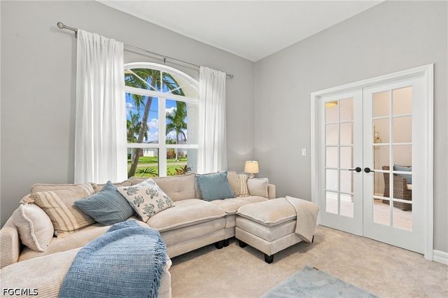 1909 SW 29th TER, Cape Coral, FL 33914