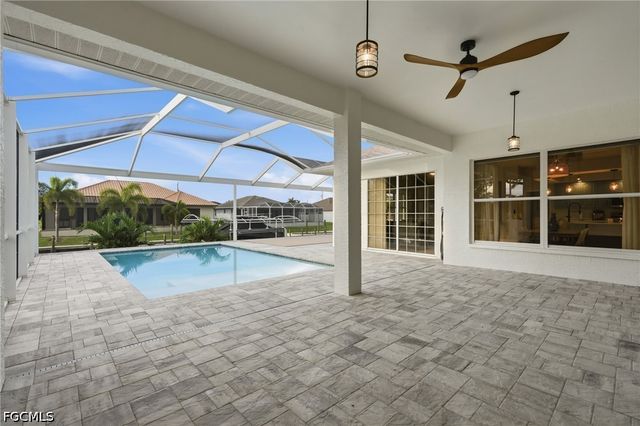 1909 SW 29th TER, Cape Coral, FL 33914