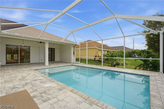 1909 SW 29th TER, Cape Coral, FL 33914