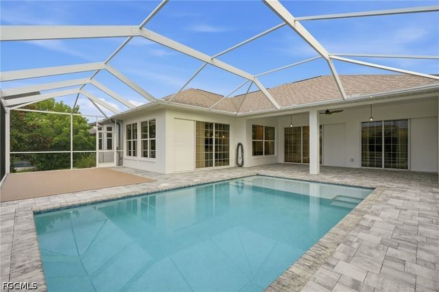 1909 SW 29th TER, Cape Coral, FL 33914