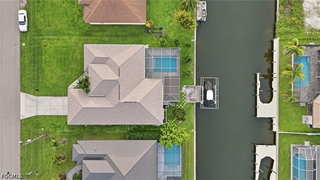 1909 SW 29th TER, Cape Coral, FL 33914