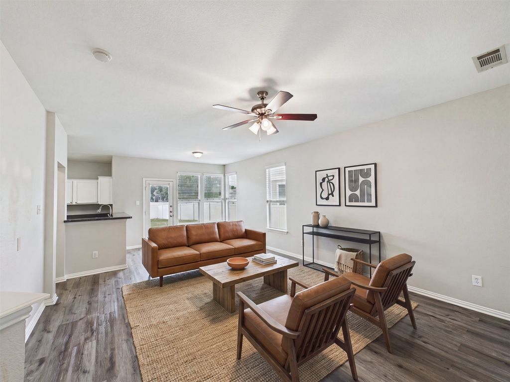 1016 Oakcrest Drive, Providence Village, TX 76227 — photo 5
