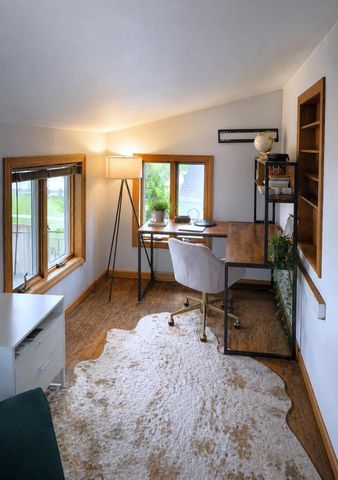 2110 Market STREET, La Crosse, WI 54601