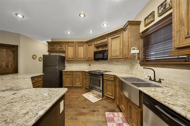 30914 Sugar Bend Drive, Magnolia, TX 77355