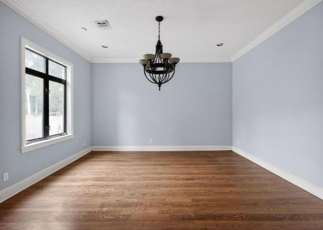 6 Heritage Court, Houston, TX 77024