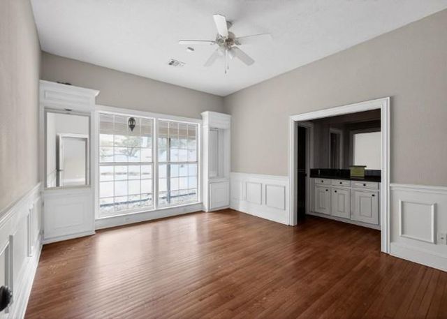 6 Heritage Court, Houston, TX 77024