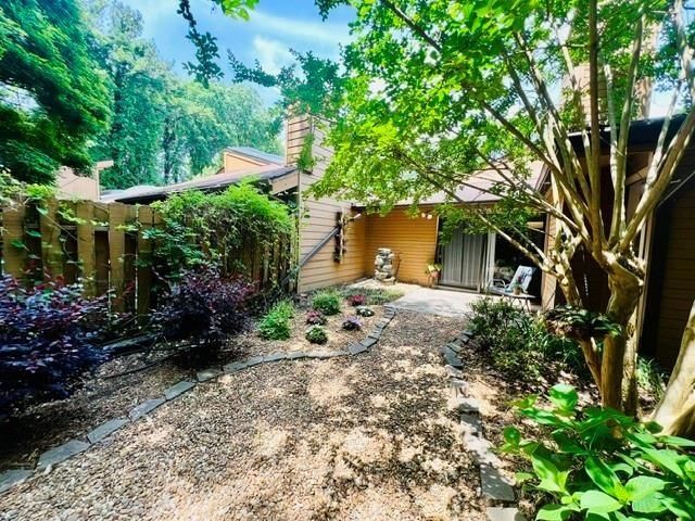 831 Lake Hollow Boulevard SW, Marietta, GA 30064