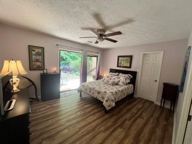 831 Lake Hollow Boulevard SW, Marietta, GA 30064