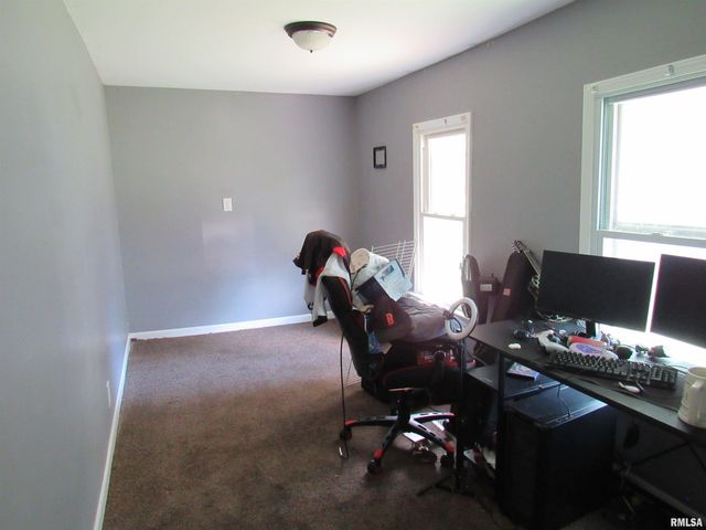 406 S EAST Street, Jacksonville, IL 62650