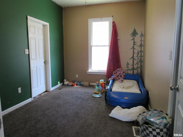 406 S EAST Street, Jacksonville, IL 62650