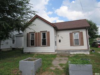 406 S EAST Street, Jacksonville, IL 62650