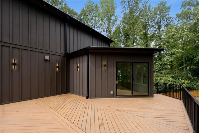 132 Lakeshore Drive NE, Marietta, GA 30067