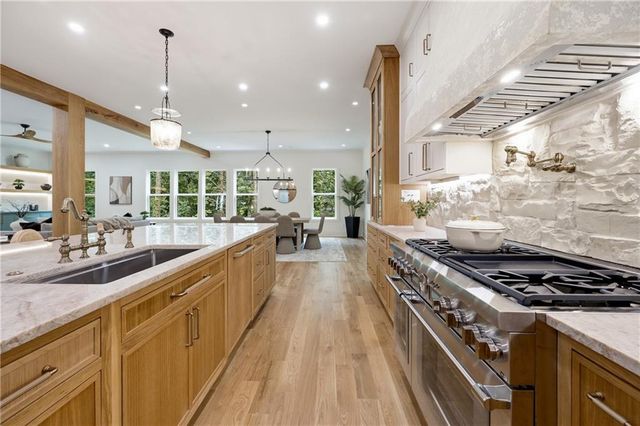 132 Lakeshore Drive NE, Marietta, GA 30067