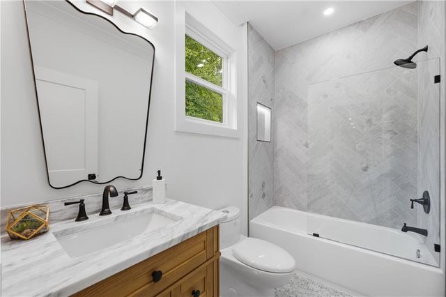 132 Lakeshore Drive NE, Marietta, GA 30067