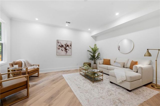 132 Lakeshore Drive NE, Marietta, GA 30067